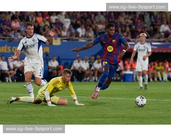 诺坎普的星光与老特拉福德的荣耀：巴萨与曼联的史诗对决，一场足球艺术的巅峰碰撞